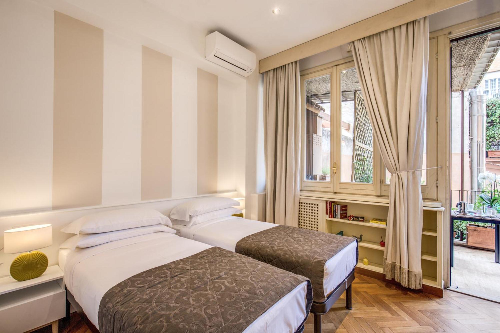 Tritone Top House Рим Стая снимка