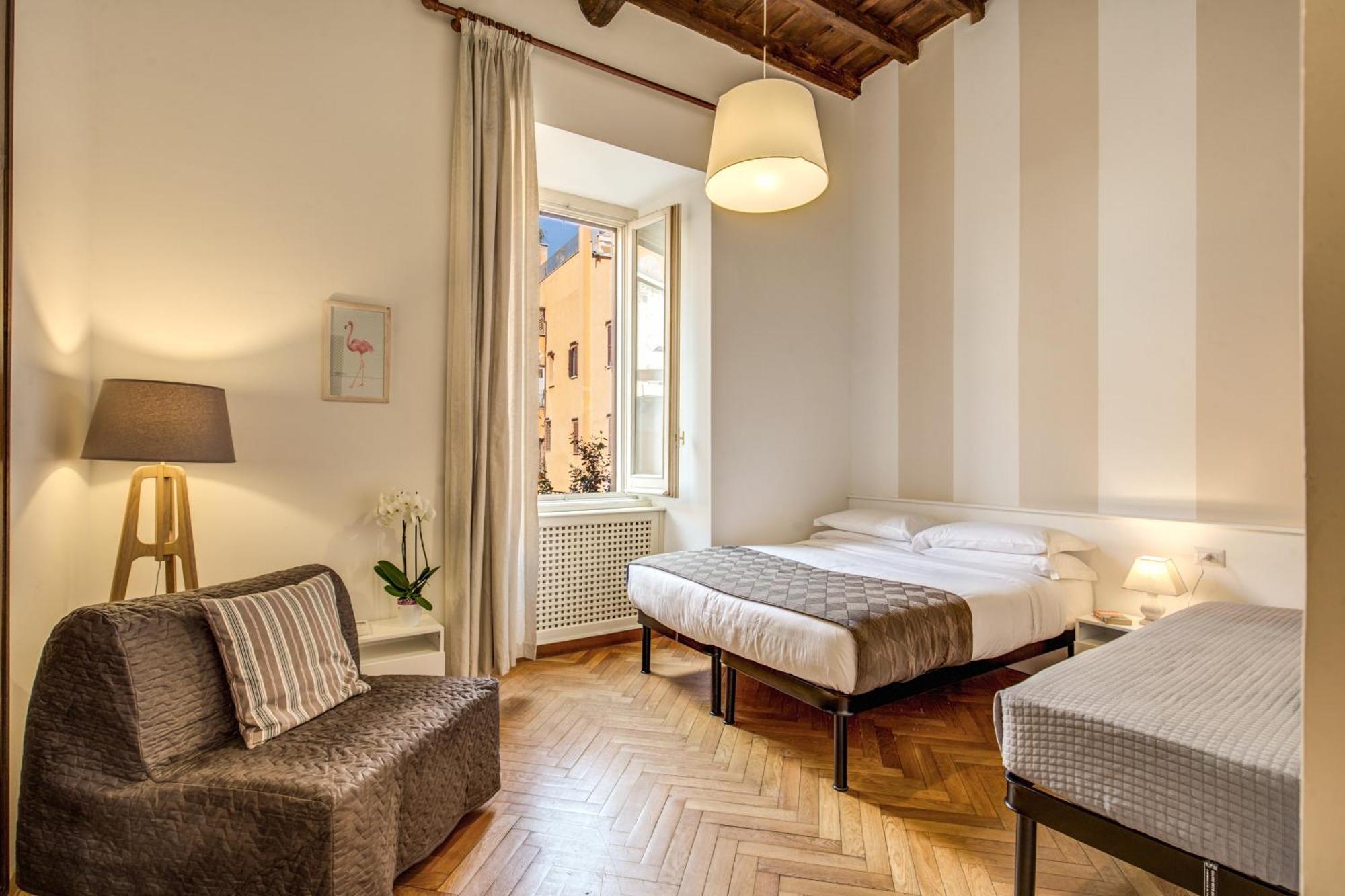 Tritone Top House Рим Стая снимка