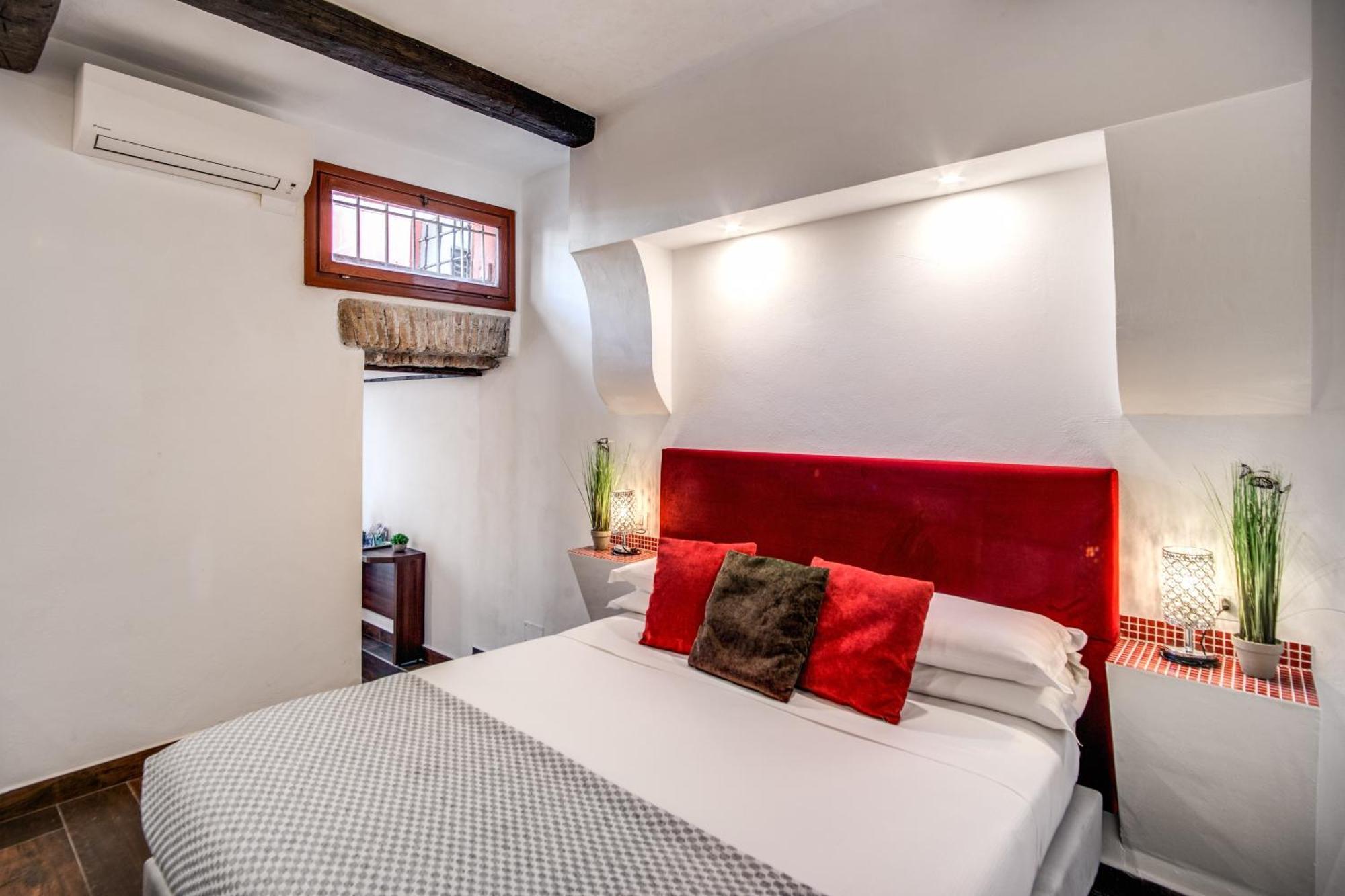 Tritone Top House Рим Екстериор снимка