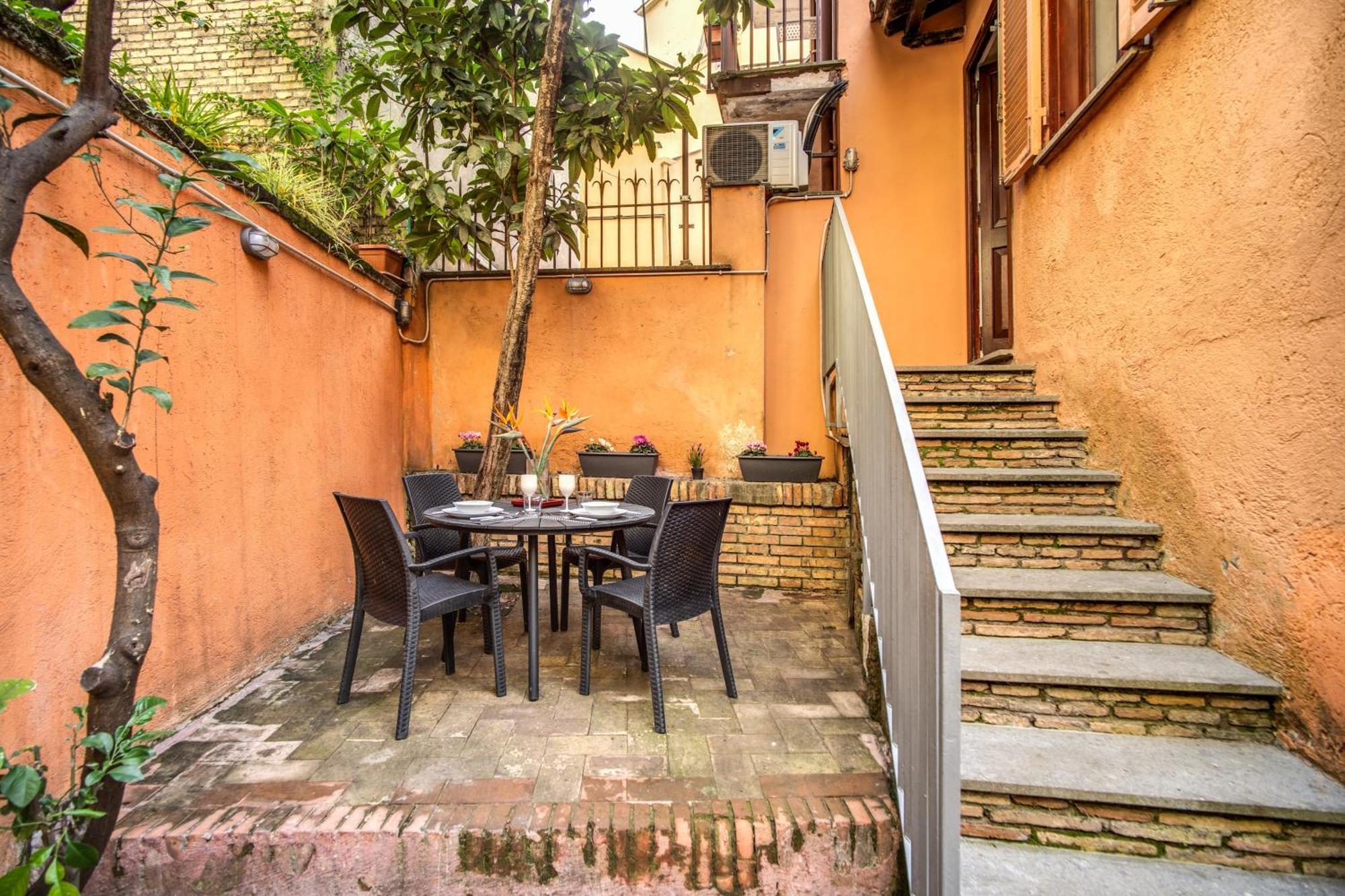 Tritone Top House Рим Стая снимка