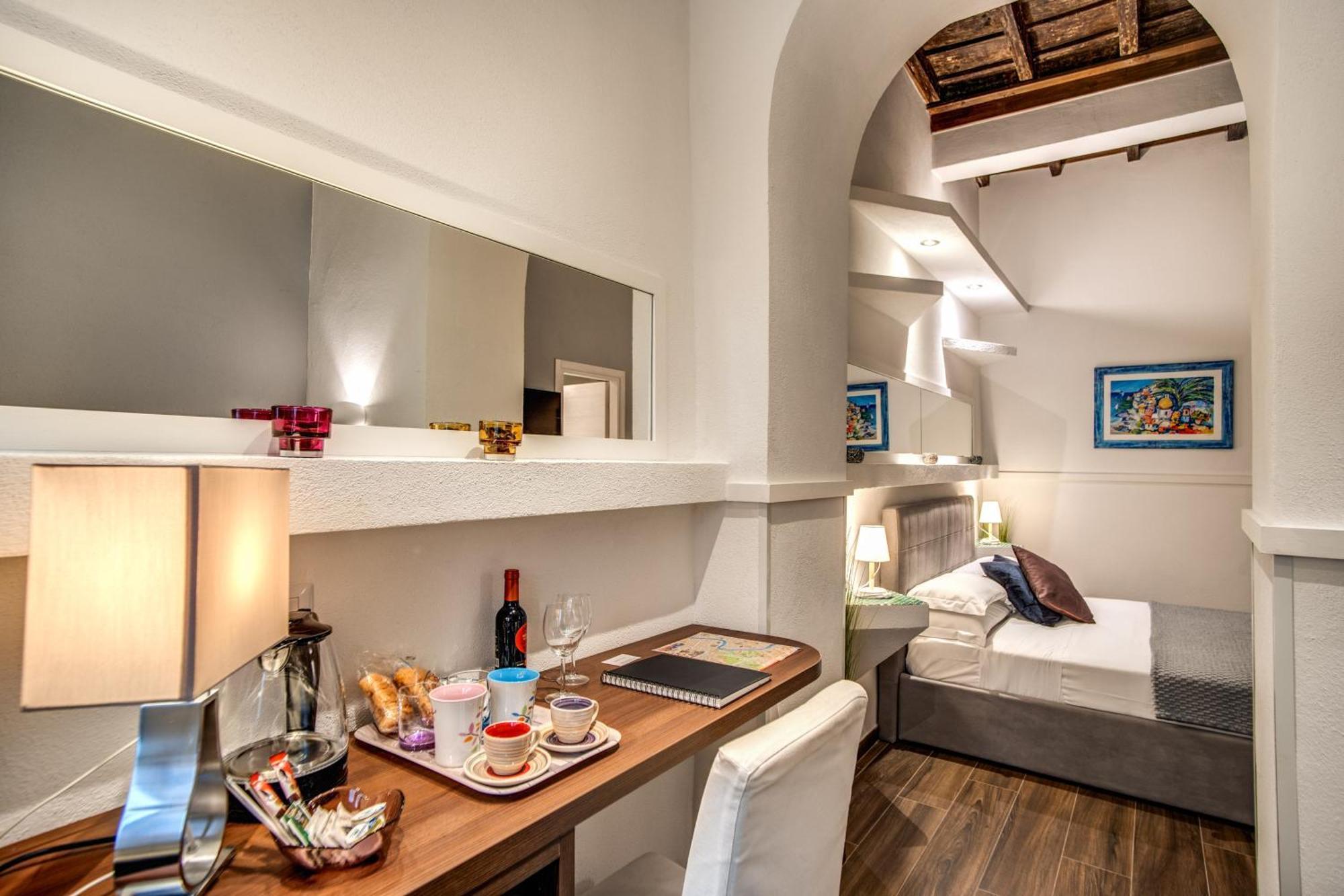 Tritone Top House Рим Стая снимка
