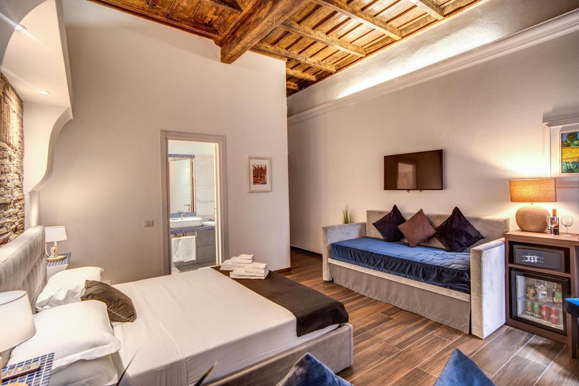 Tritone Top House Рим Стая снимка