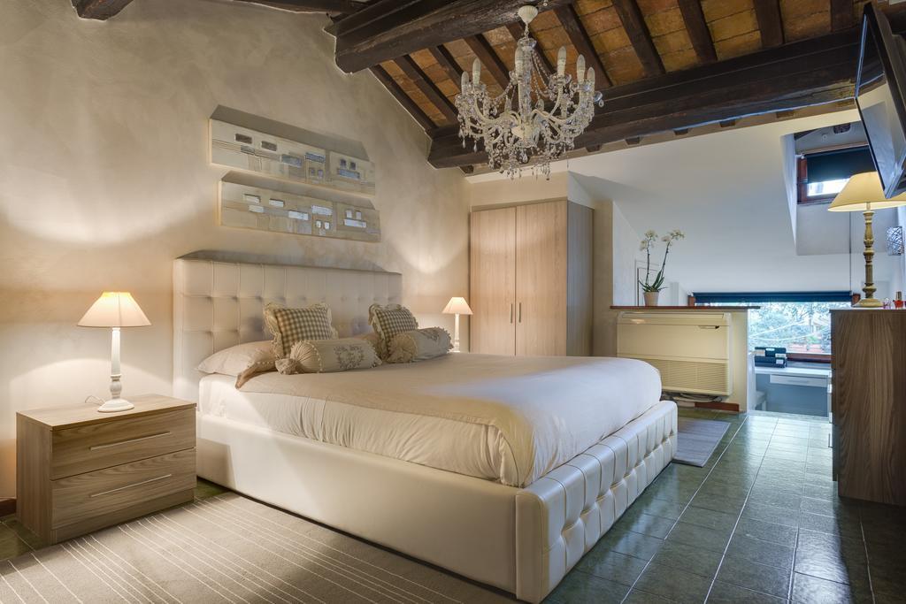 Tritone Top House Рим Екстериор снимка